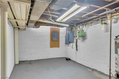 5011 Clark Avenue Cleveland OH 44102
