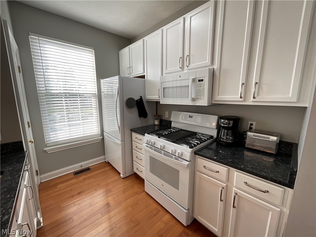 2708 Martin Luther King Jr Drive Cleveland OH 44104