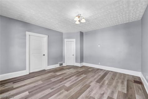 16321 Arcade Avenue Cleveland OH 44110