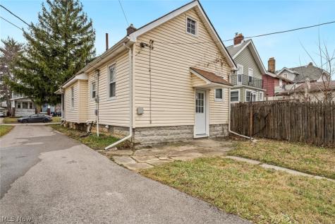 3753 W 139th Street Cleveland OH 44111