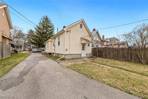 3753 W 139th Street Cleveland OH 44111