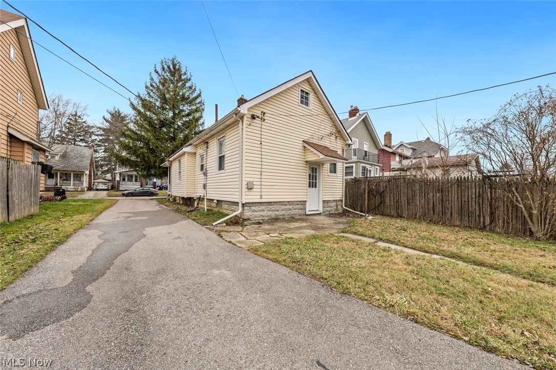 3753 W 139th Street Cleveland OH 44111