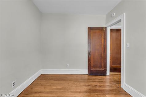 3526 East Boulevard Cleveland OH 44105