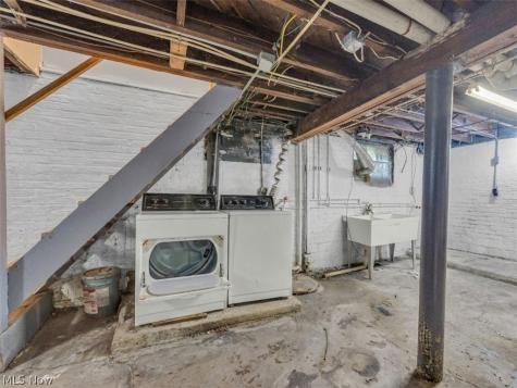 3526 East Boulevard Cleveland OH 44105