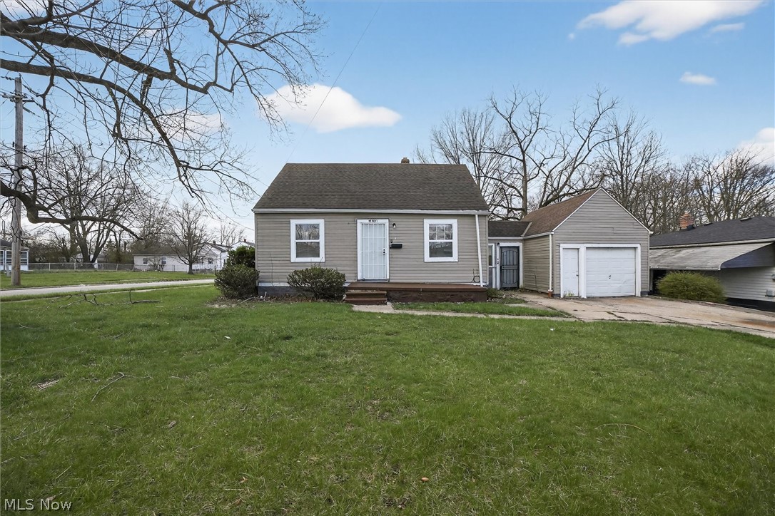 17208 Lipton Avenue Cleveland OH 44128