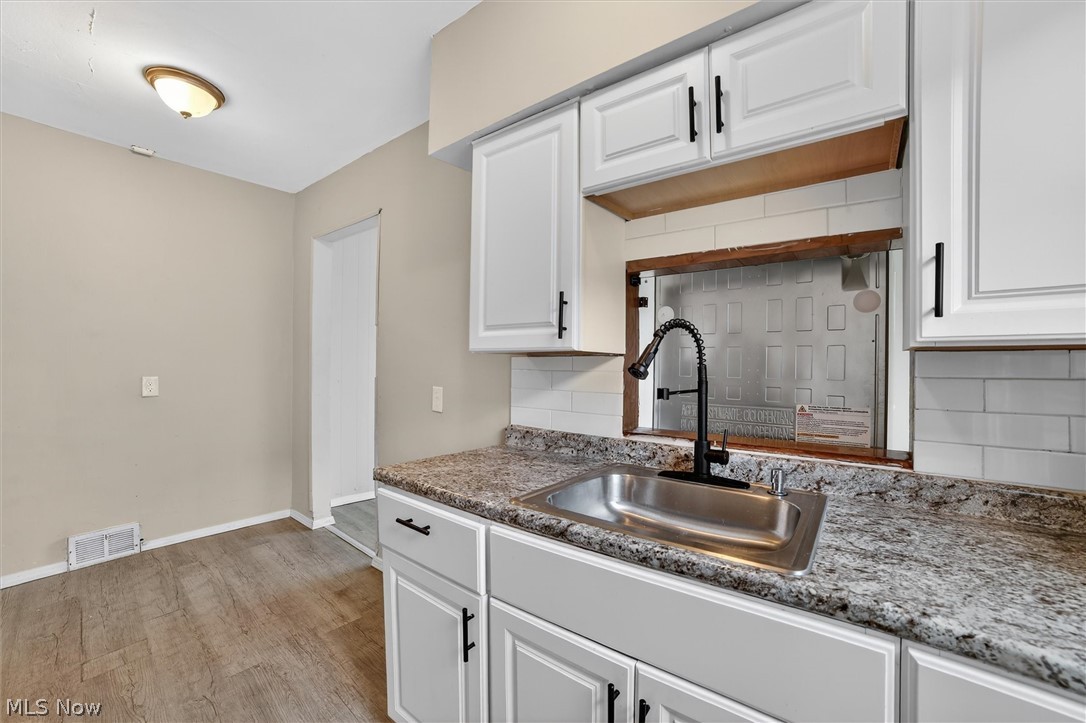 17208 Lipton Avenue Cleveland OH 44128