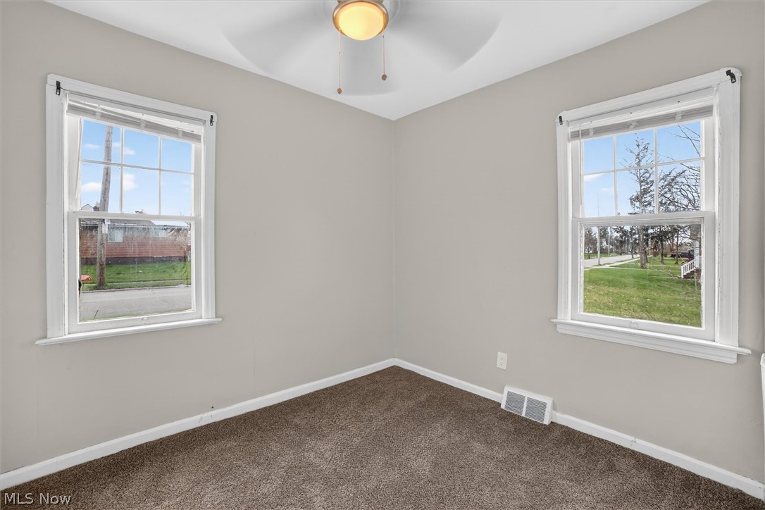 17208 Lipton Avenue Cleveland OH 44128