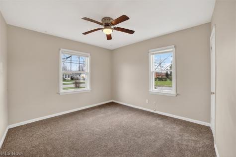 17208 Lipton Avenue Cleveland OH 44128