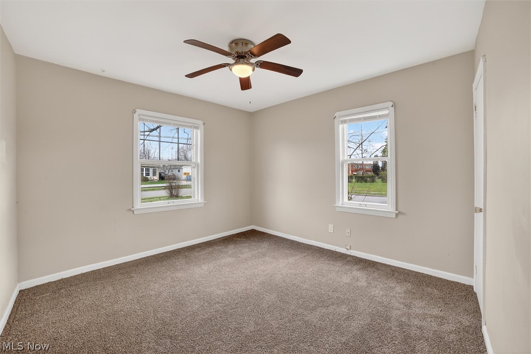 17208 Lipton Avenue Cleveland OH 44128