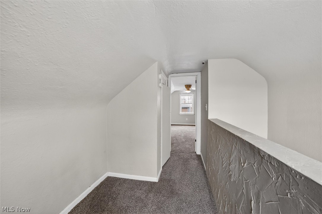 17208 Lipton Avenue Cleveland OH 44128