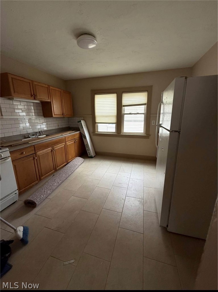3147 W 82nd Street Cleveland OH 44102