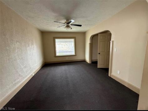 3147 W 82nd Street Cleveland OH 44102
