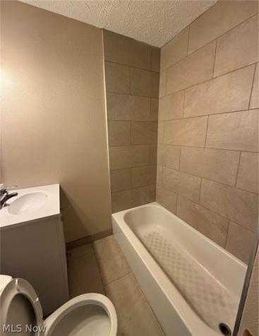 3147 W 82nd Street Cleveland OH 44102