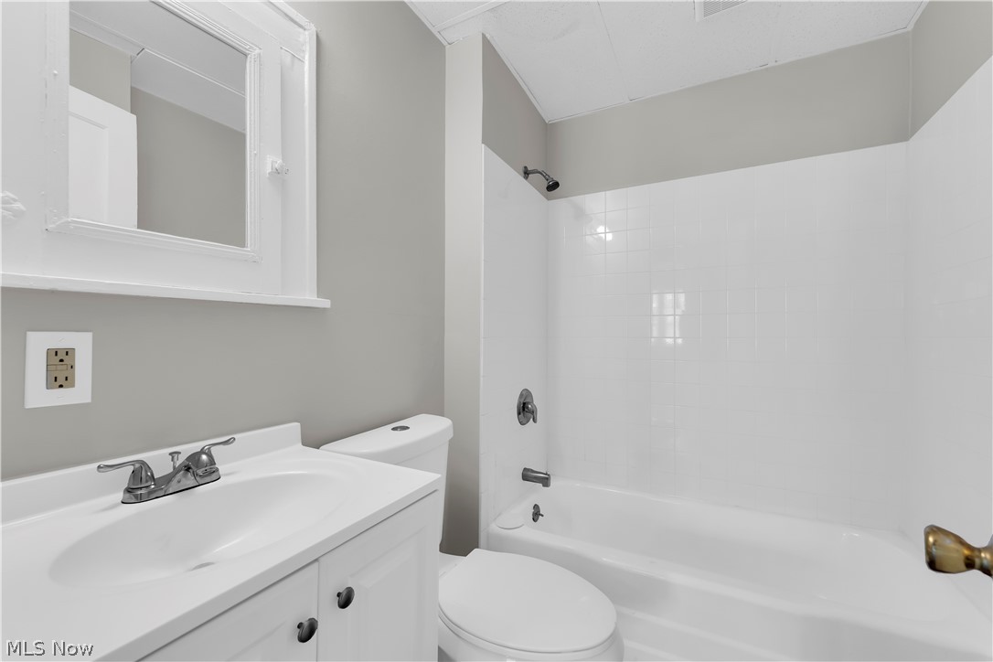 3219 W 116th Street Cleveland OH 44111
