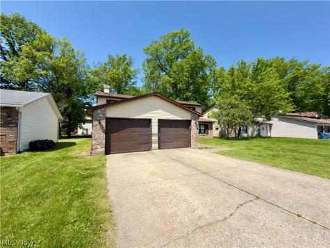 2814 Forest Lane Lorain OH 44053