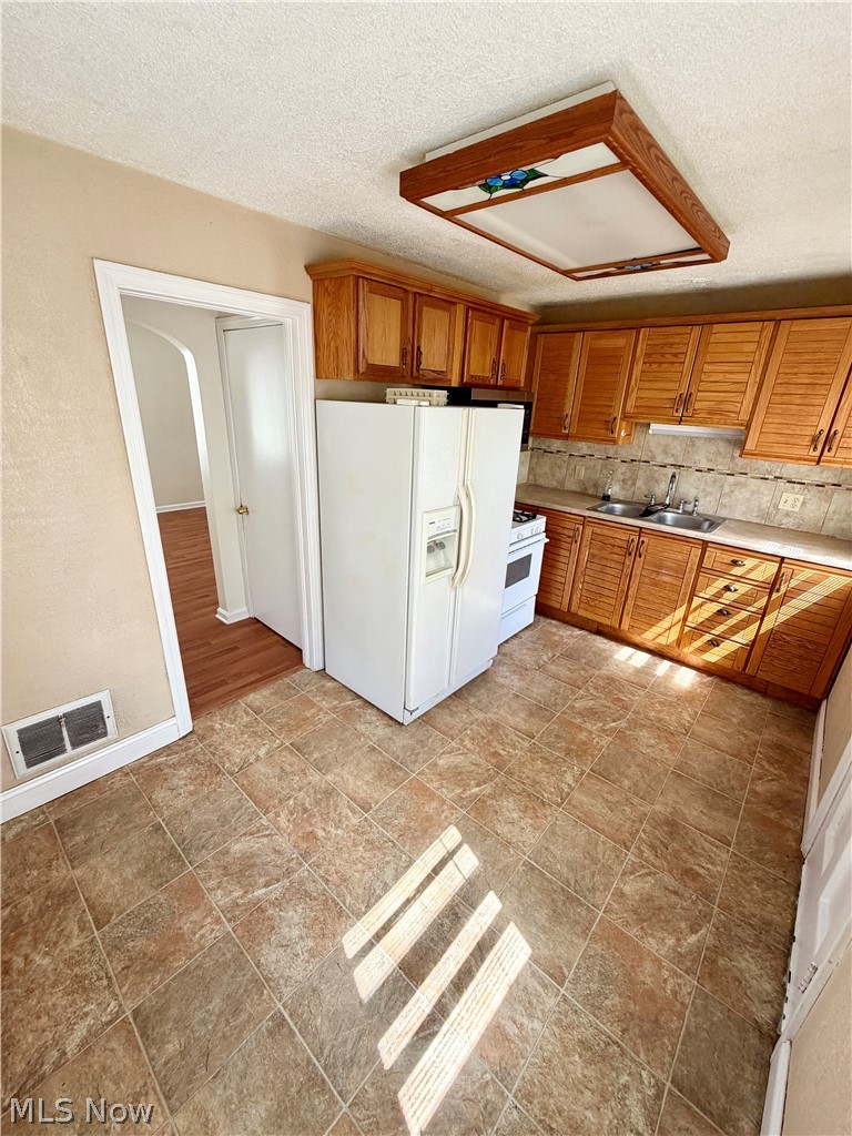 26 Meadowbrook Avenue Boardman OH 44512