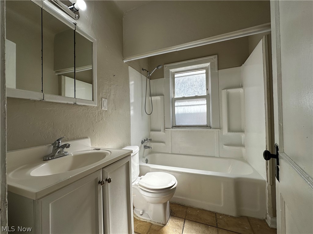 485 E 149th Street Cleveland OH 44110