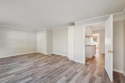 5732 E 141st Street Maple Heights OH 44137