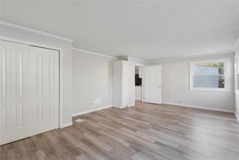 5732 E 141st Street Maple Heights OH 44137