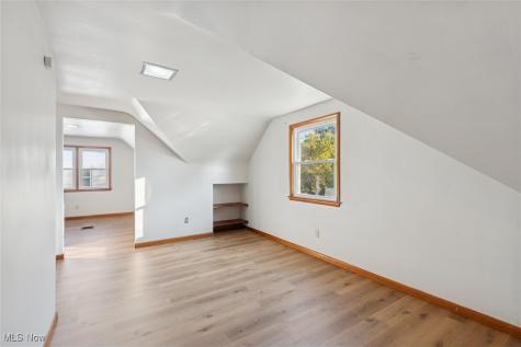 5732 E 141st Street Maple Heights OH 44137