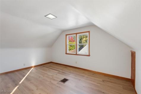 5732 E 141st Street Maple Heights OH 44137