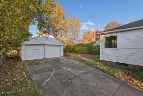 5732 E 141st Street Maple Heights OH 44137