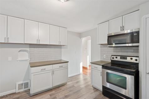 5732 E 141st Street Maple Heights OH 44137