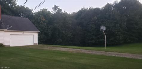 12765 Butternut Road Burton OH 44021