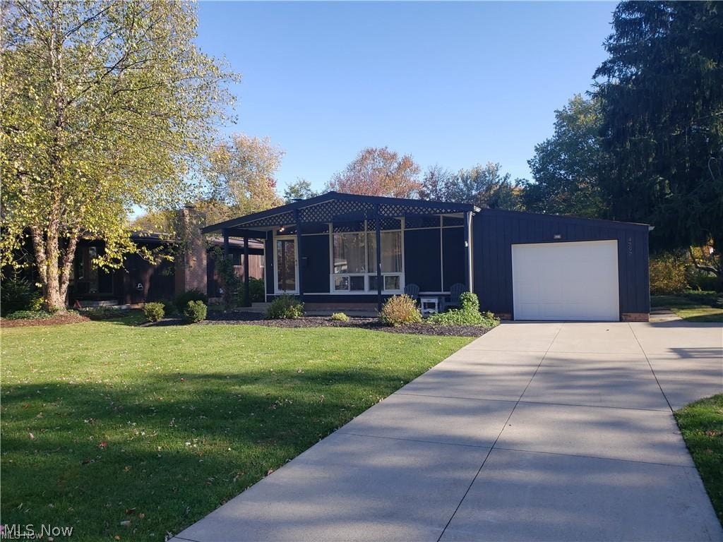4397 Coe Avenue North Olmsted OH 44070