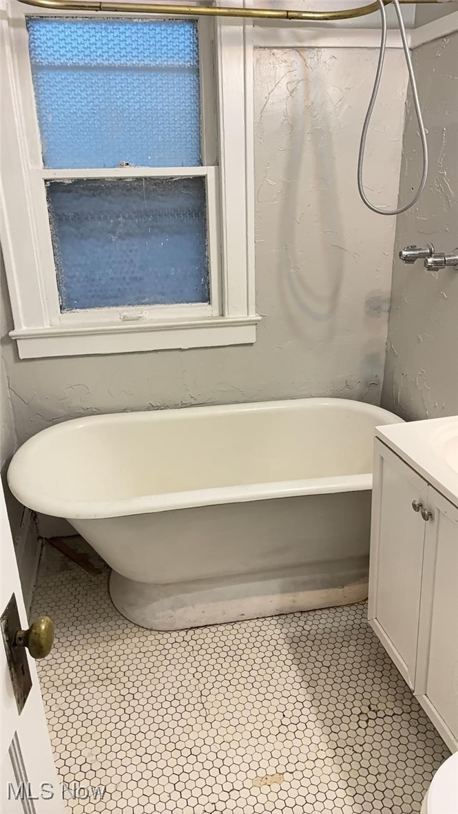 2171 Olive Avenue Lakewood OH 44107