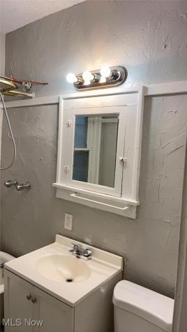 2171 Olive Avenue Lakewood OH 44107