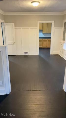2171 Olive Avenue Lakewood OH 44107
