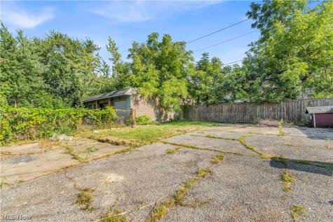 12812 Parkhill Avenue Cleveland OH 44120