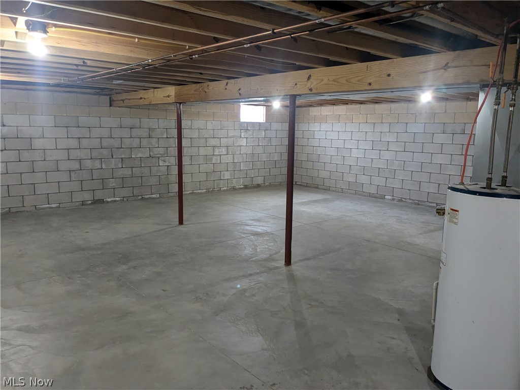 186 9th Street SW Strasburg OH 44680