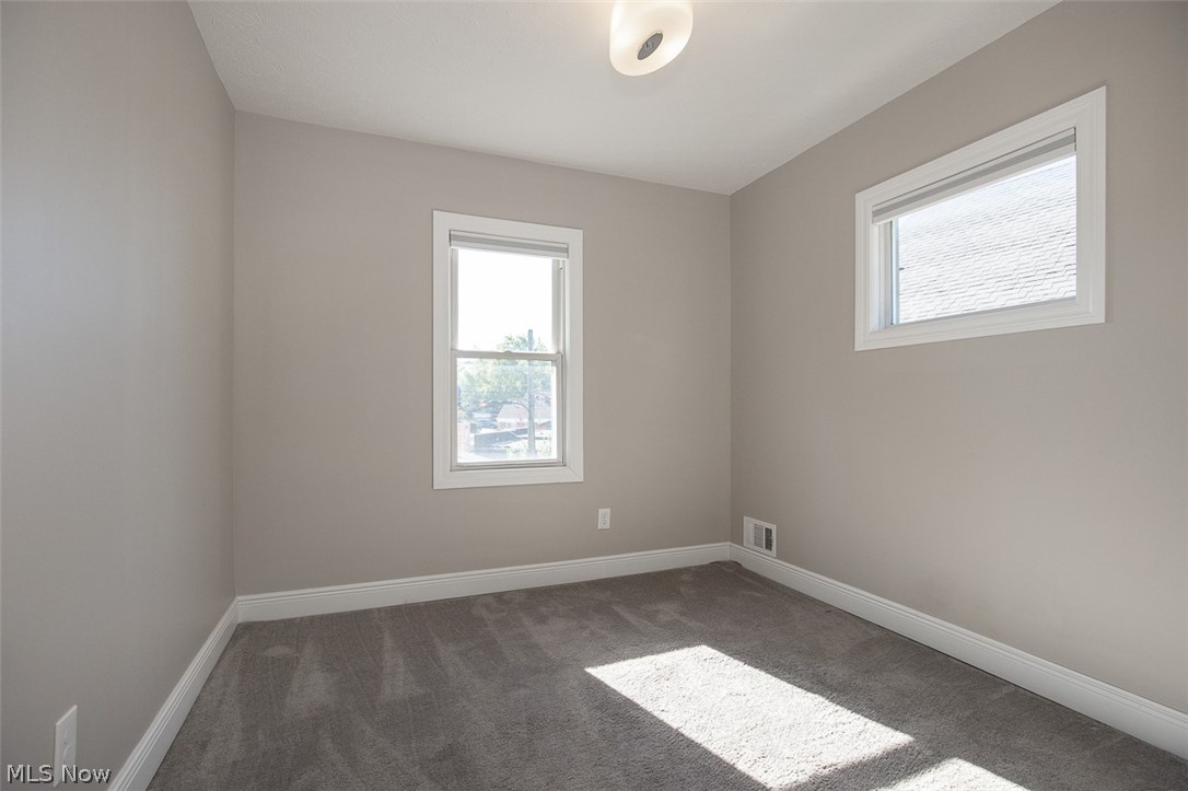 3478 Raymont Boulevard University Heights OH 44118