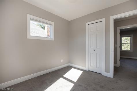 3478 Raymont Boulevard University Heights OH 44118