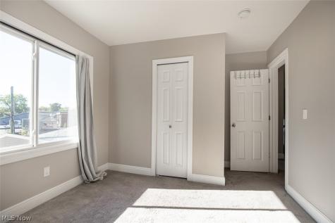 3478 Raymont Boulevard University Heights OH 44118