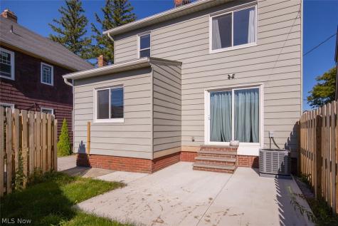 3478 Raymont Boulevard University Heights OH 44118