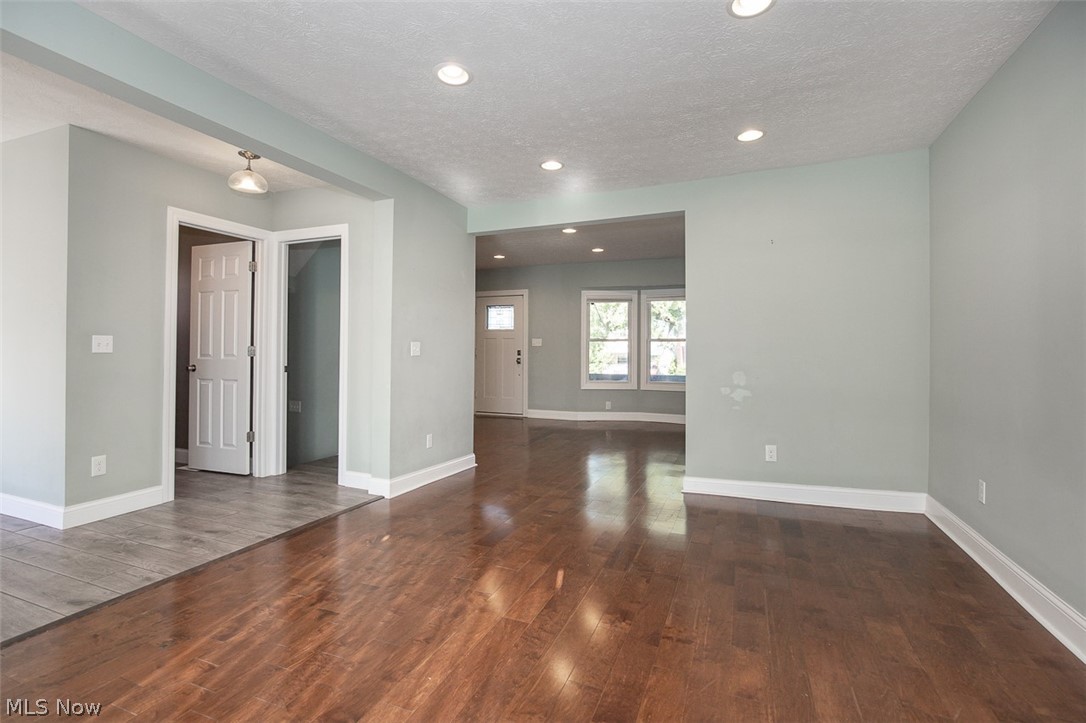 3478 Raymont Boulevard University Heights OH 44118