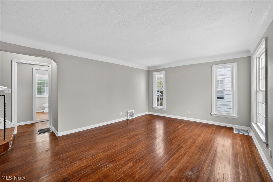 10204 Mccracken Boulevard Garfield Heights OH 44125
