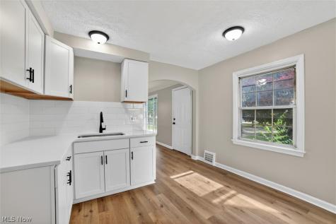 19500 Libby Road Maple Heights OH 44137