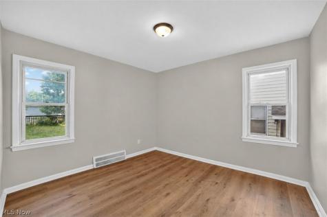 19500 Libby Road Maple Heights OH 44137