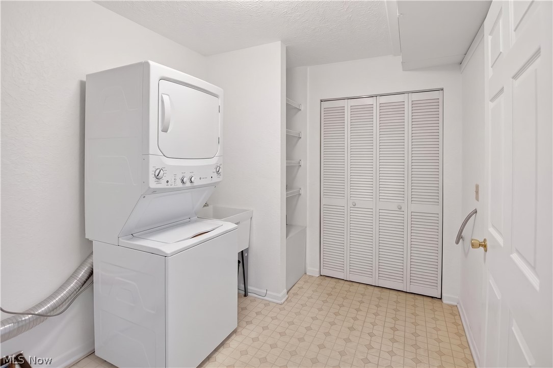 1139 Lake Meadow Lane Brunswick OH 44212