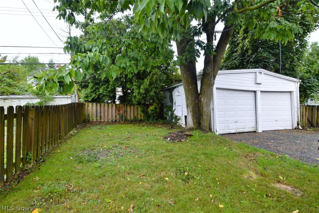 4438 Baintree Road University Heights OH 44118