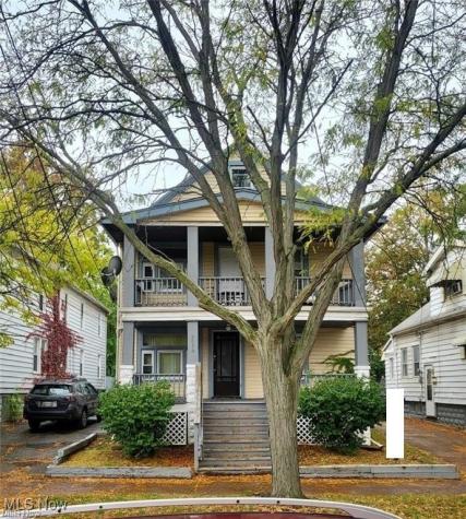 2036 Lark Street Lakewood OH 44107