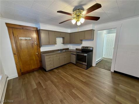 2036 Lark Street Lakewood OH 44107