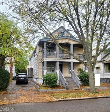 2036 Lark Street Lakewood OH 44107