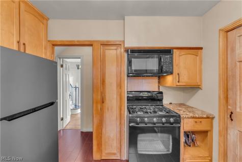 3675 Avalon Road Shaker Heights OH 44120