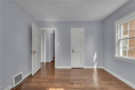 3675 Avalon Road Shaker Heights OH 44120