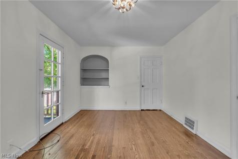 3675 Avalon Road Shaker Heights OH 44120